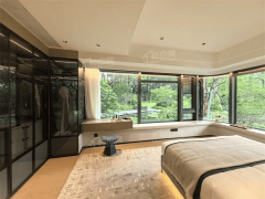 <b>总建建面积约3.5万平</b>